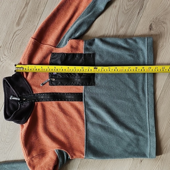Patagonia Microdini 1/2 Zip Pullover Sweater, Youth Large - Picture 12 of 13